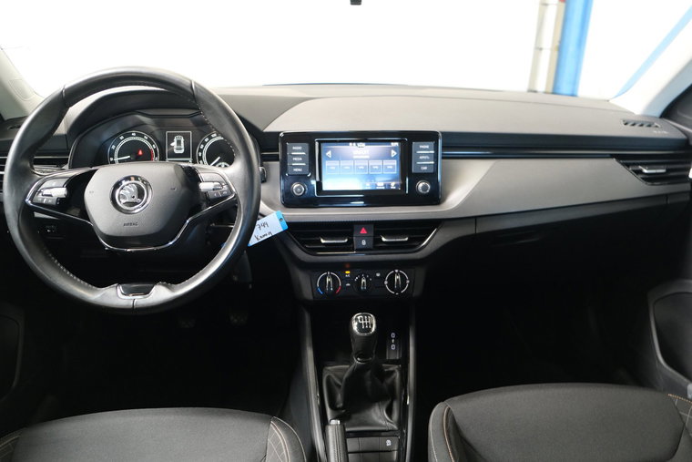 Vehicle Image 13