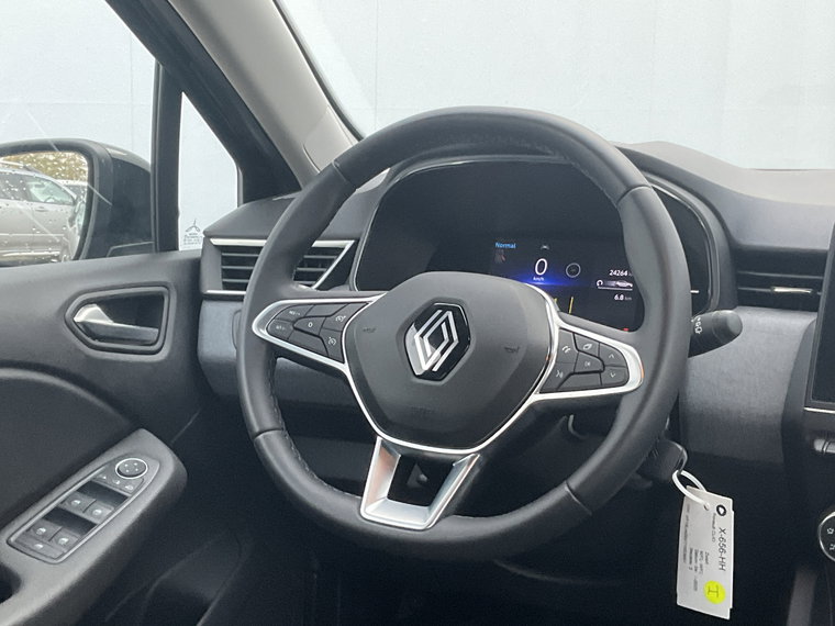 Vehicle Image 22