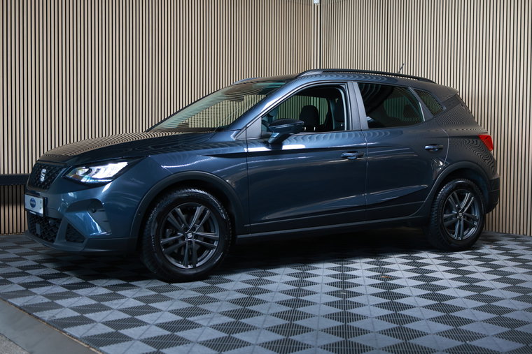 Vehicle Image 9