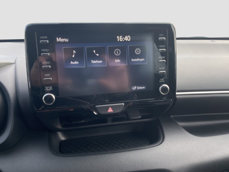 Vehicle Image 13