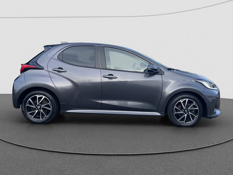 Vehicle Image 6