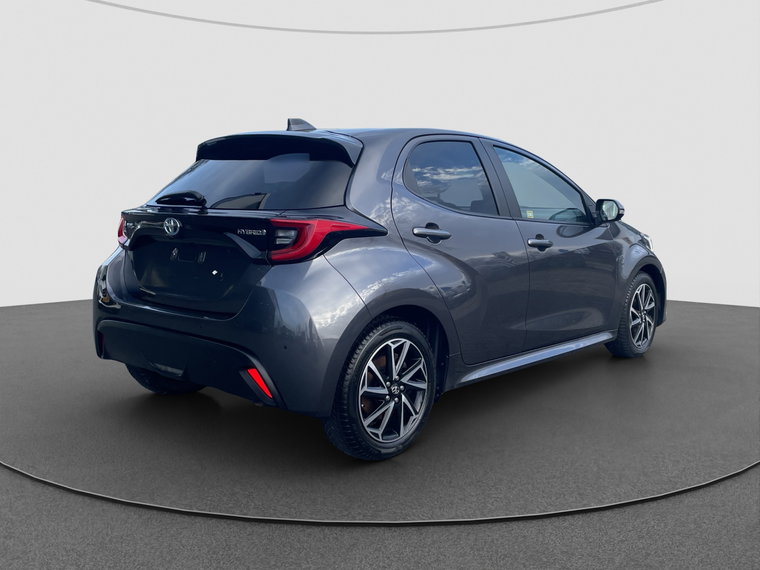 Vehicle Image 7
