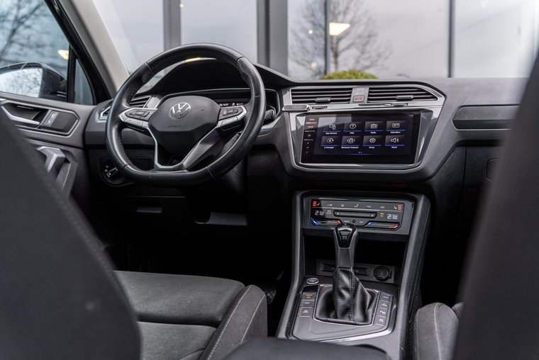 Vehicle Image 36