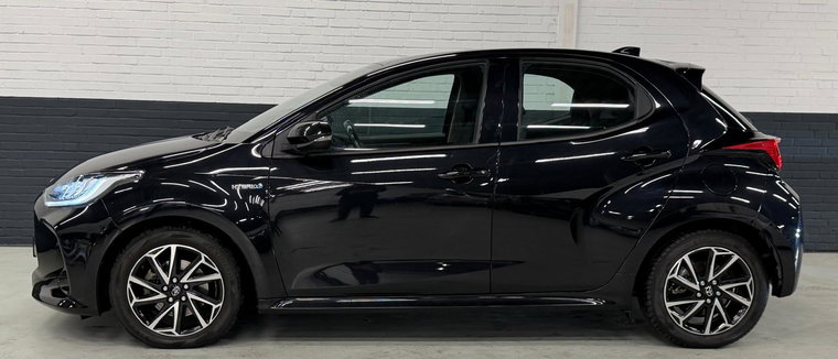 Vehicle Image 6