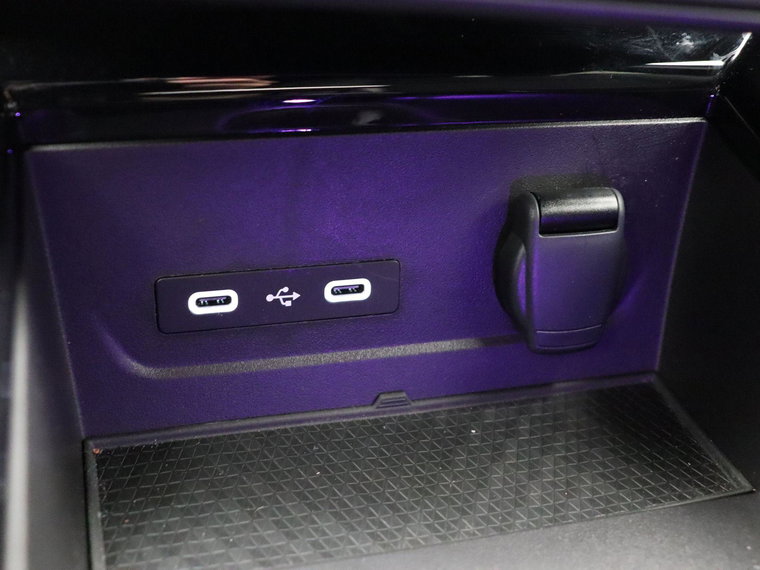 Vehicle Image 34
