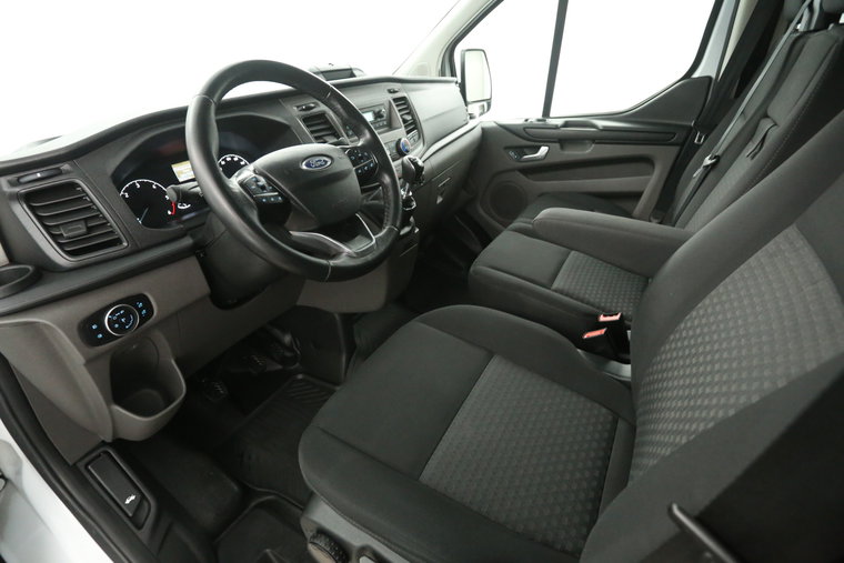 Vehicle Image 21