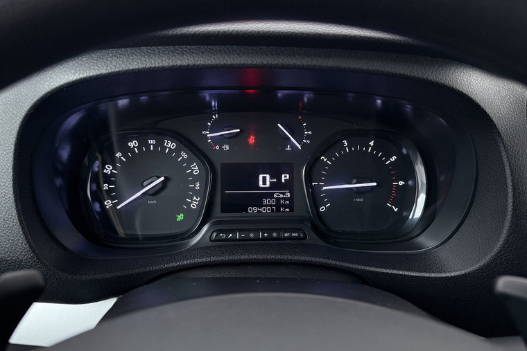 Vehicle Image 18