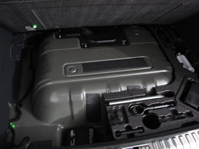 Vehicle Image 35