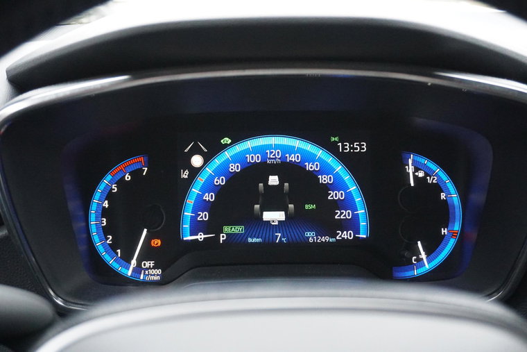 Vehicle Image 25