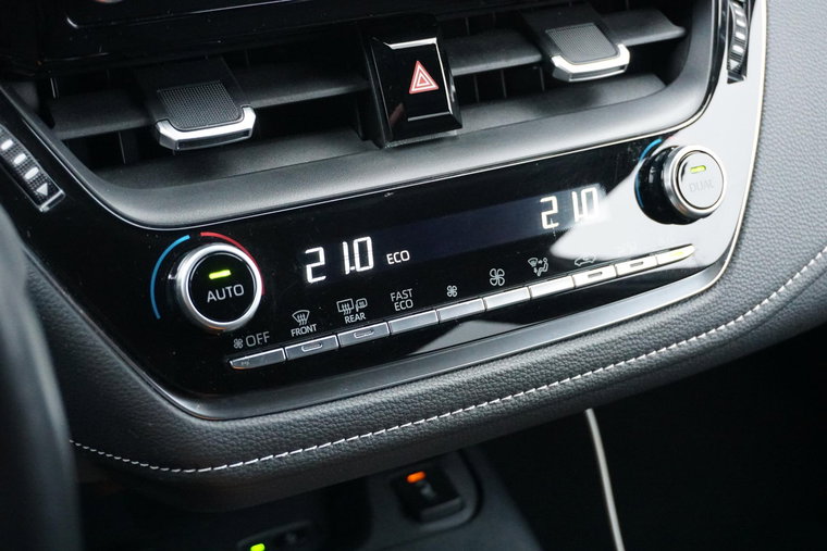 Vehicle Image 35
