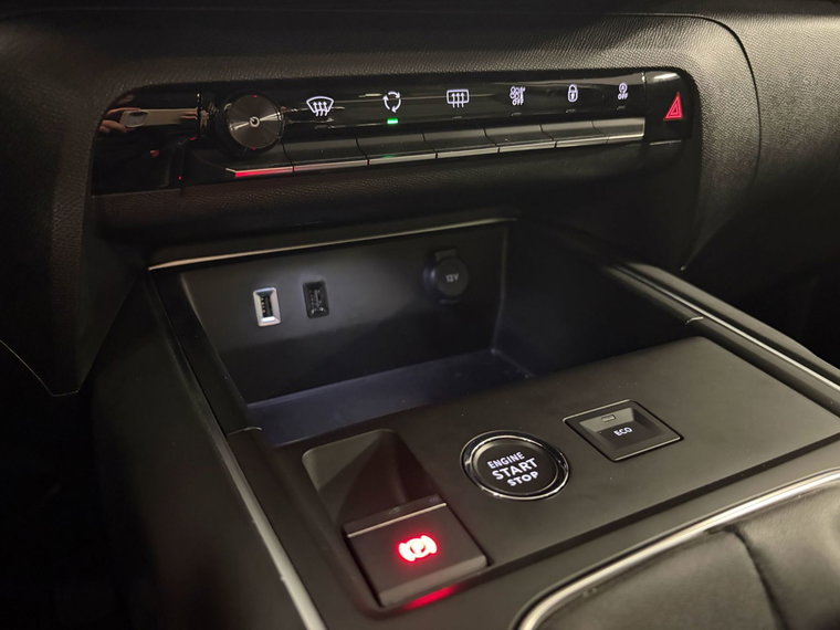 Vehicle Image 37