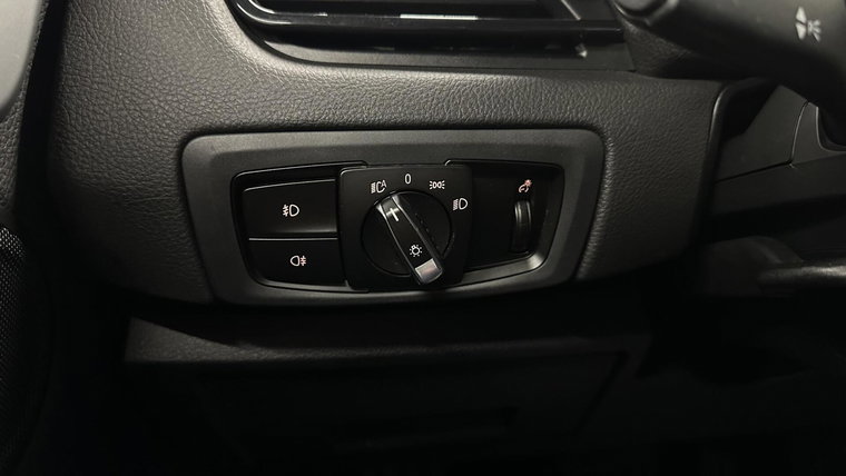 Vehicle Image 24