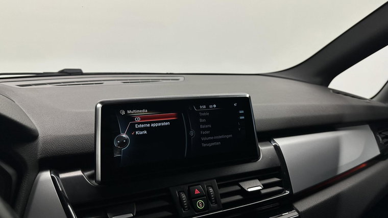 Vehicle Image 38