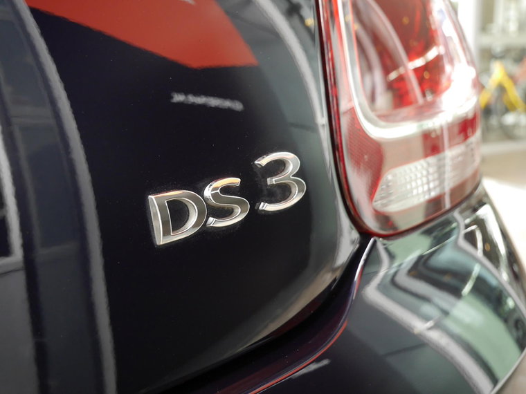 Vehicle Image 37