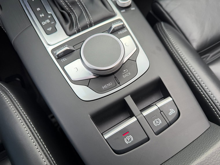 Vehicle Image 37