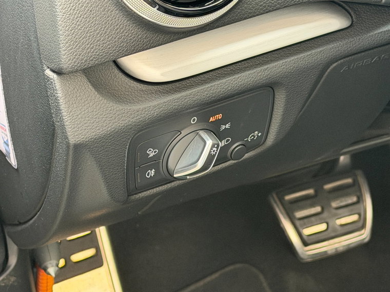 Vehicle Image 39