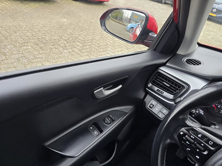 Vehicle Image 27