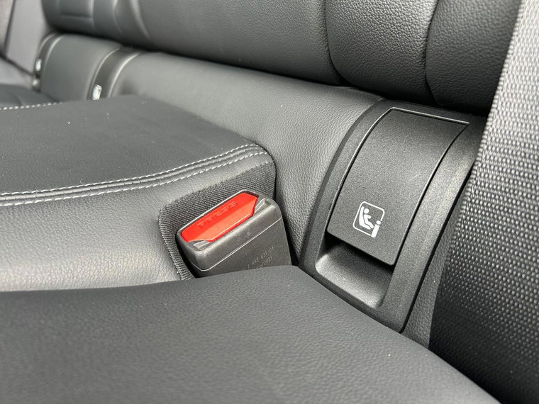 Vehicle Image 27