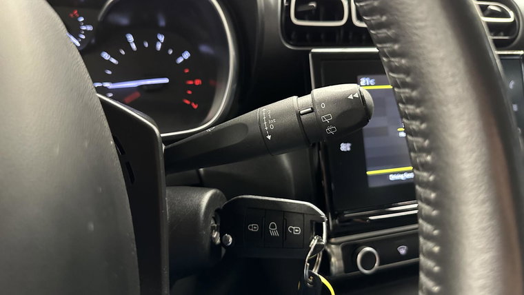 Vehicle Image 23