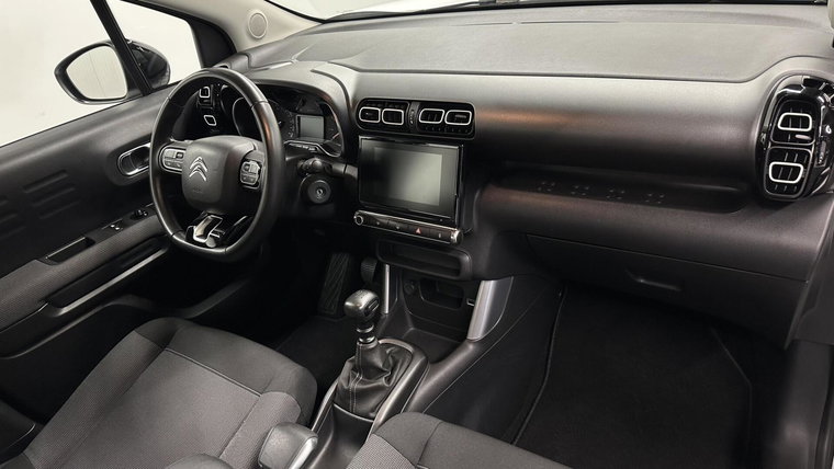Vehicle Image 11