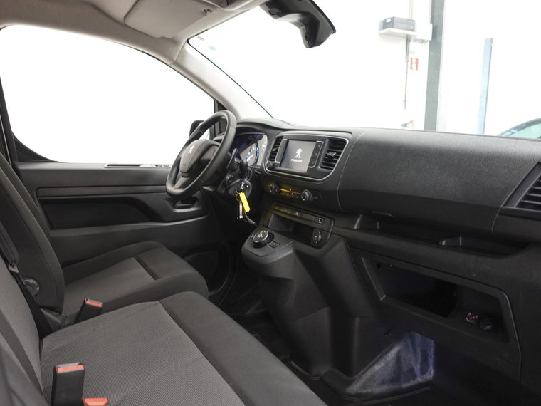Vehicle Image 39