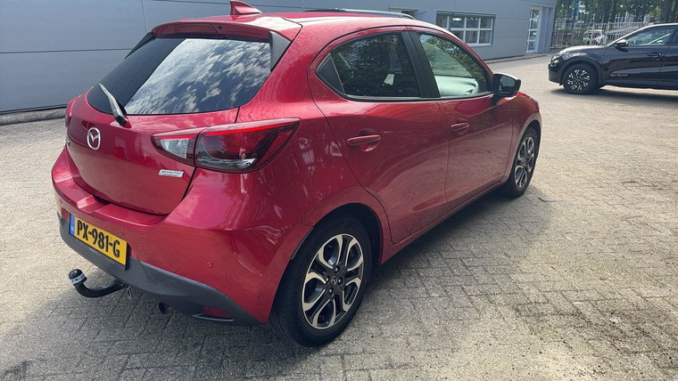 Vehicle Image 4