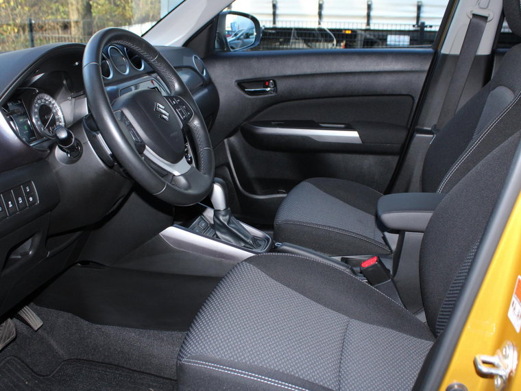 Vehicle Image 38