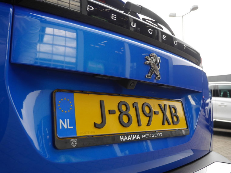 Vehicle Image 40