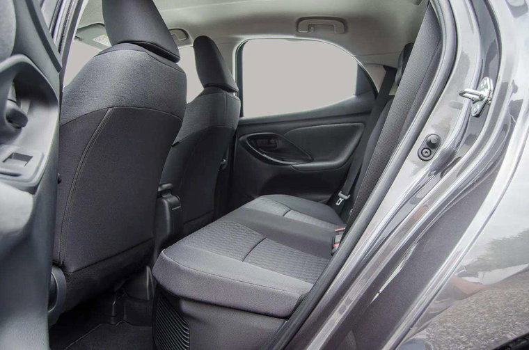 Vehicle Image 12
