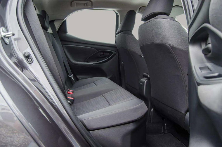 Vehicle Image 13