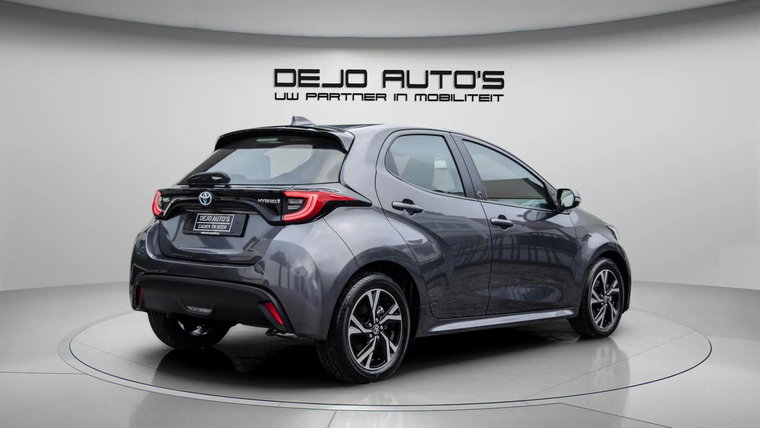 Vehicle Image 7