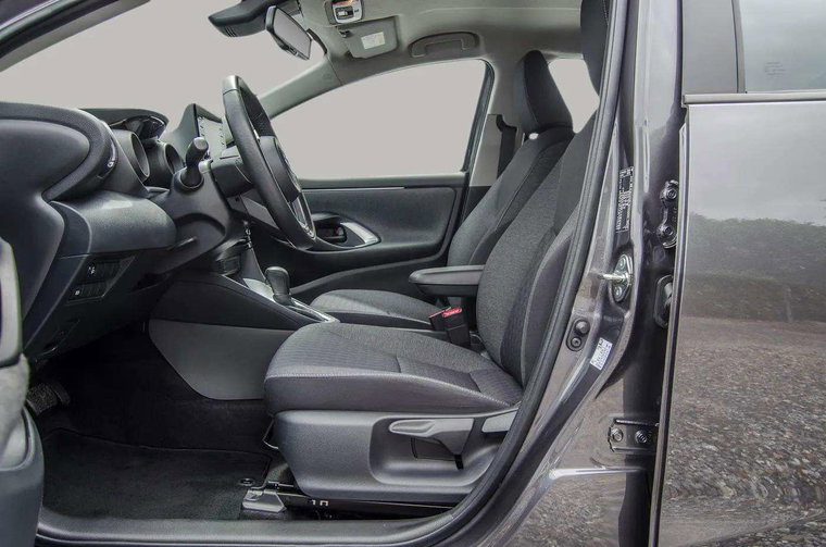 Vehicle Image 10