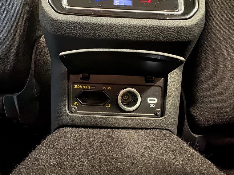 Vehicle Image 28