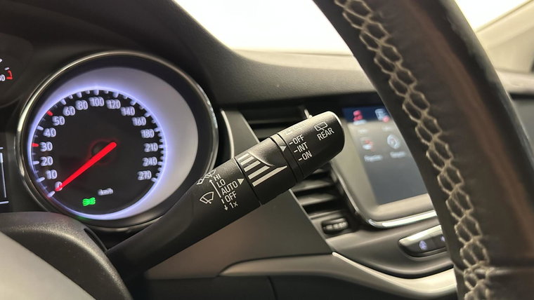 Vehicle Image 24