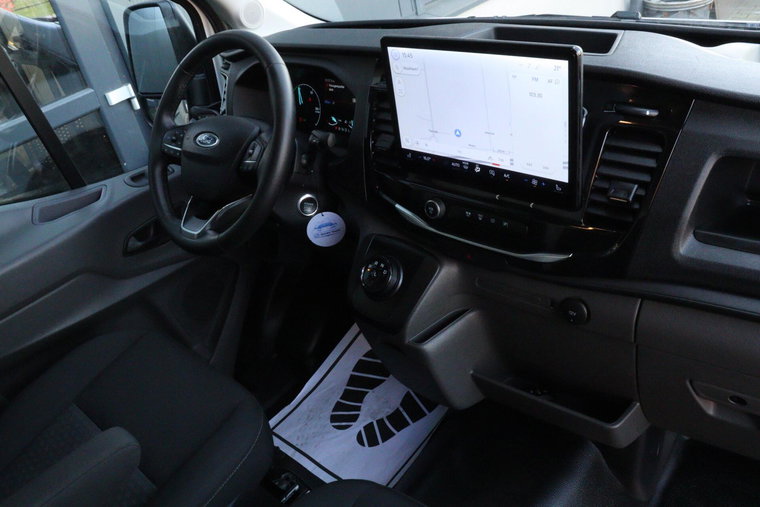 Vehicle Image 19