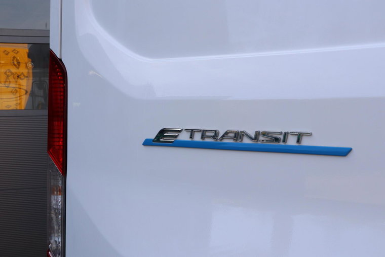 Vehicle Image 36