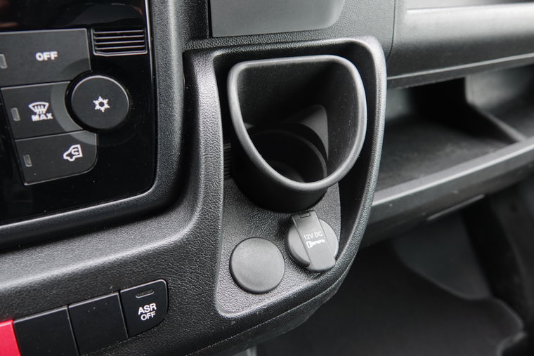 Vehicle Image 28