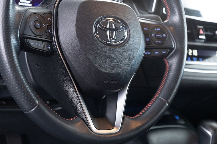 Vehicle Image 15
