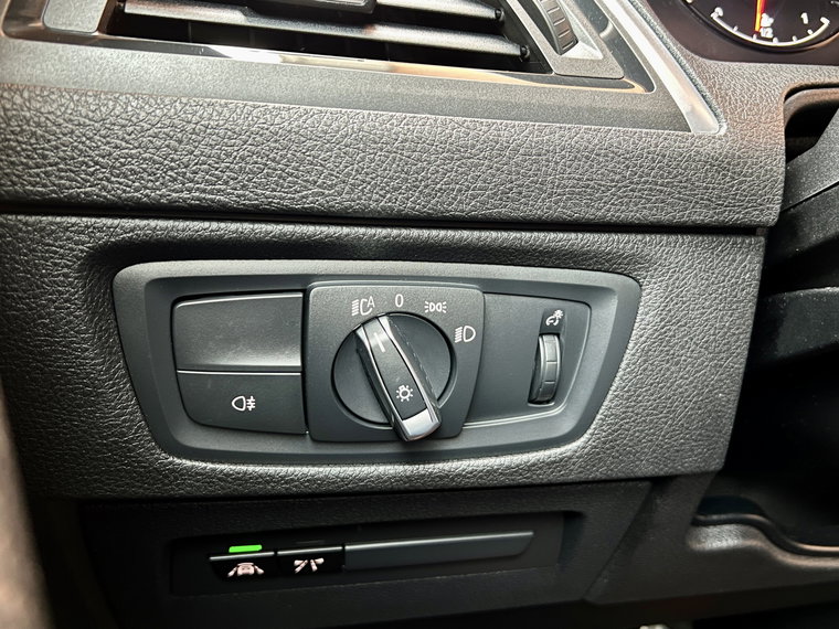 Vehicle Image 28