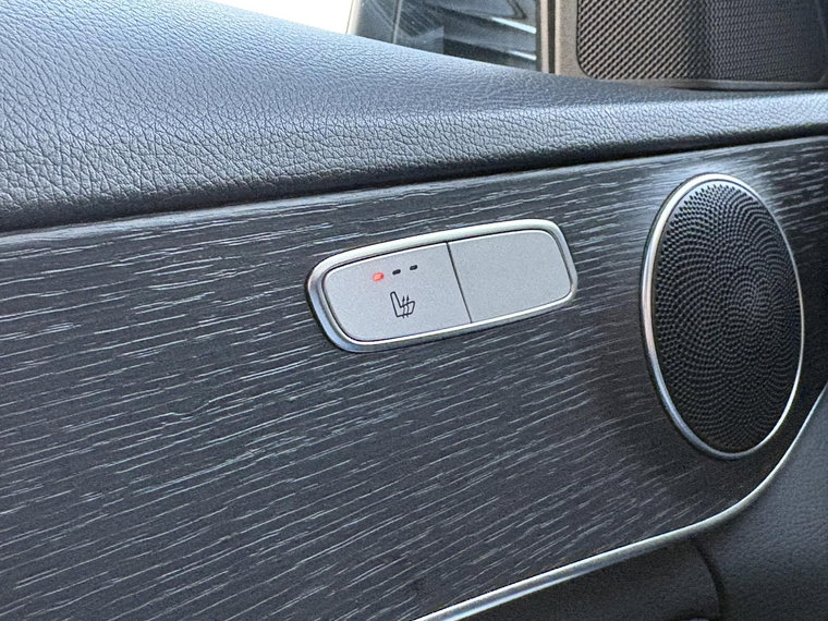 Vehicle Image 28