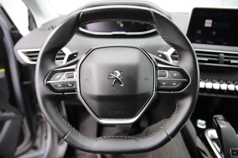Vehicle Image 24