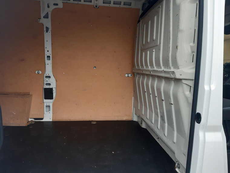Vehicle Image 27