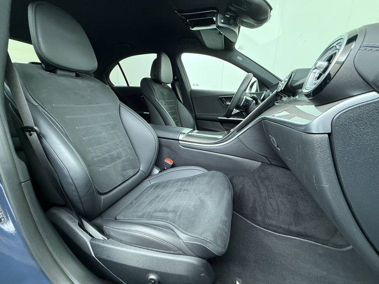 Vehicle Image 39
