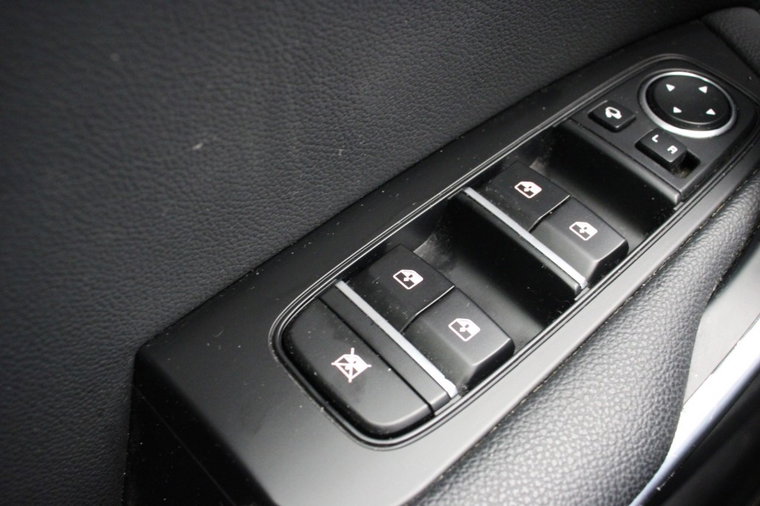 Vehicle Image 26