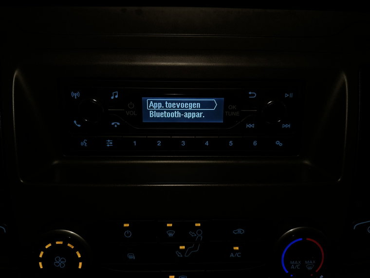 Vehicle Image 17