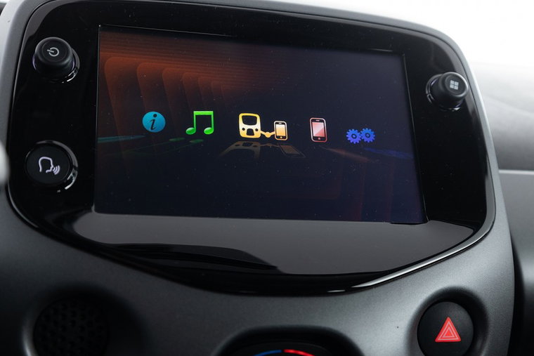 Vehicle Image 12