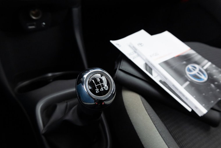Vehicle Image 15