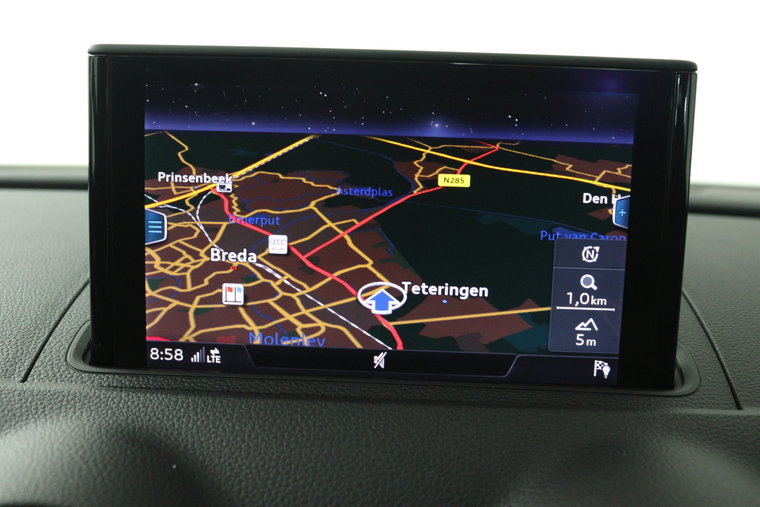 Vehicle Image 11