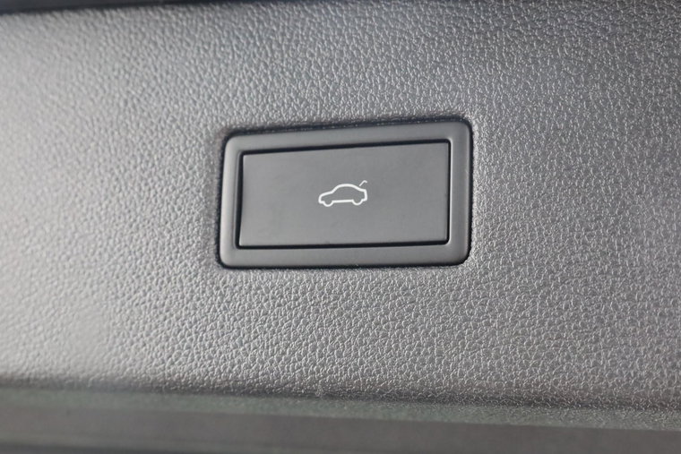 Vehicle Image 51