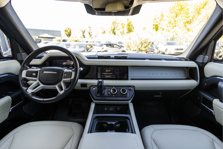 Vehicle Image 19